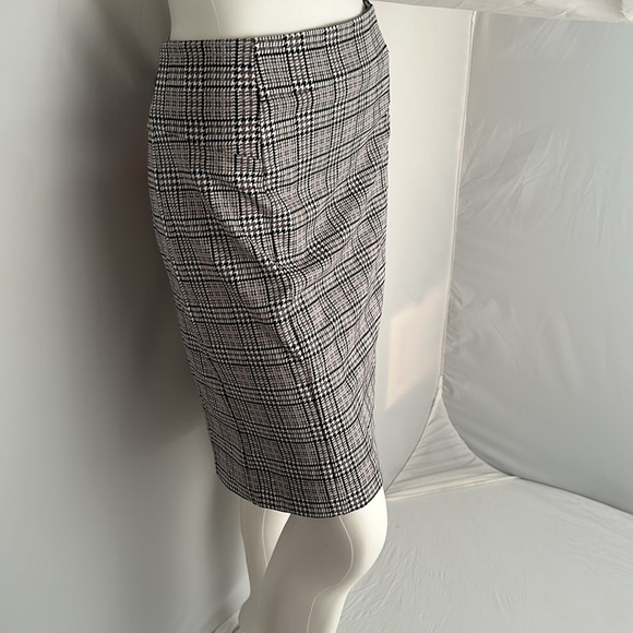 MICHAEL Michael Kors multicolor gray white black plaid stretch pencil skirt - Picture 2 of 12